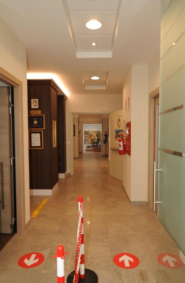 Casa Ospitalita San Giuseppe Bed & Breakfast L'Aquila Bagian luar foto