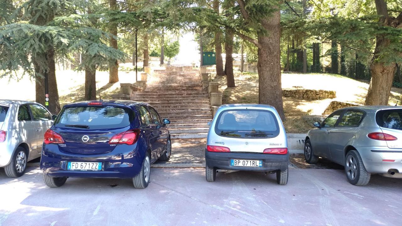 Casa Ospitalita San Giuseppe Bed & Breakfast L'Aquila Bagian luar foto